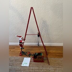 Mr Christmas Stepping Santa Climbing Ladder Lights plays 15 Carols sleigh Works